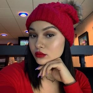 Meet your Posher, Mya